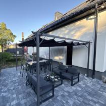 Aranżacja: Antracytowa metalowa pergola tarasowa 4x4 wolnostojąca - Niro Grey