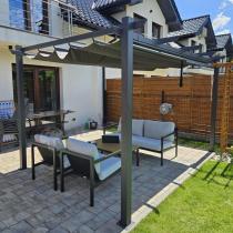 Aranżacja: Antracytowa pergola tarasowa 3x4 aluminium Kirn Szary