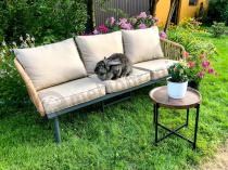 Aranżacja: Beżowa trzyosobowa sofa nataras 182 cm Postigo