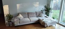 Aranżacja: Beżowy elegancki narożnik welurowy Flavio II 293x179 Matt Velvet 08 prawy