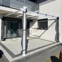 Aranżacja: Biała Aluminiowa pergola na taras z zasłonami Kirn 4x4 - Grey White