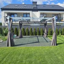 Aranżacja: Biała Aluminiowa pergola na taras z zasłonami Kirn 4x4 - Grey White
