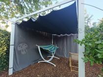 Aranżacja: Biała Aluminiowa pergola z zasłonami na taras Kirn 3x4 One - Grey White