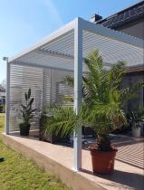 Aranżacja: Biała pergola tarasowa 4x4 Lufel aluminium