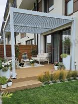 Aranżacja: Biała wolnostojąca pergola tarasowa 3x4 aluminiowa Lufel