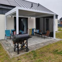Aranżacja: Biała wolnostojąca pergola tarasowa 3x4 aluminiowa Lufel