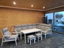 Aranżacja: Biały narożnik tarasowy 278x215cm z wysokim stołem i fotelem - Renalo Corner
