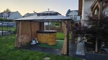 Aranżacja: Brązowa nowoczesna altana ogrodowa dach poiliwęglan Havero 3,5x4 - Woodlook