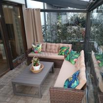 Aranżacja: Brązowa sofa ogrodowa z technorattanu 177cm Topiano – Carmel
