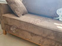 Aranżacja: Brązowa sztruksowa sofa Aris 214x104cm