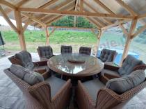 Aranżacja: Brązowe meble obiadowe na taras Laritto 8+1 okrągły stół - technorattan