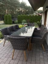 Aranżacja: Brązowy zestaw ogrodowy ze stołem obiadowym 220cm i 8 fotelami technorattanowymi Tonitto Dining 8+1