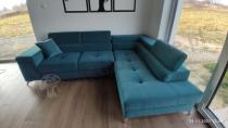 Aranżacja: Ciemnozielona nowoczesna rogówka z ruchomymi zagłówkami Eridano 275x202 cm Matt Velvet 75 prawy
