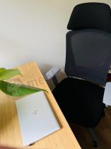Aranżacja: Czarny fotel regulowany do biura Ambato Black