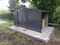 Aranżacja: Domek ogrodowy z drewutnią Wipper 342x191cm (4,8m2) – Antracyt