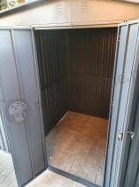 Aranżacja: Domek ogrodowy z drewutnią z drzwiami na zawiasach Wartt Plus 240x180x200cm - Antracite A16