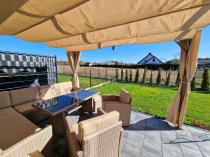 Aranżacja: Drewnopodobna pergola ogrodowa 3x4 Niro z zasłonami - Cream Wood