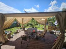 Aranżacja: Drewnopodobna pergola ogrodowa 3x4 Niro z zasłonami - Cream Wood