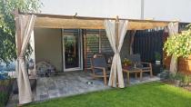 Aranżacja: Duża pergola ogrodowa 3x5,5 Niro Woodlook z zasłonami - Cream Wood