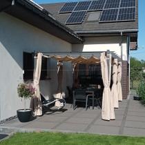 Aranżacja: Duża pergola ogrodowa z materiałowym dachem i zasłonami Hiro 3x5,5 - Beż