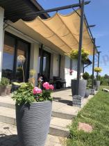 Aranżacja: Duża pergola ogrodowa z materiałowym dachem Niro 3x5,5 - Cream