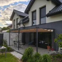 Aranżacja: Duża pergola ogrodowa z materiałowym dachem Niro 3x5,5 - Cream