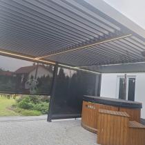 Aranżacja: Duża pergola tarasowa 4x6 z lamelami i oświetleniem LED Lufel 2.0 - Aluminium - Antracite, Gartwerk