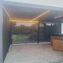 Aranżacja: Duża pergola tarasowa 4x6 z lamelami i oświetleniem LED Lufel 2.0 - Aluminium - Antracite, Gartwerk