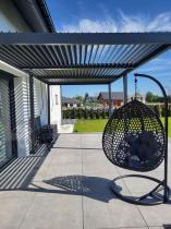 Aranżacja: Duża pergola tarasowa z lamelami 3x6 Lufel - Antracite