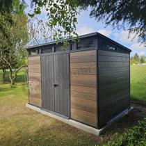 Aranżacja: Duży domek narzędziowy Keter Signature Pent 11x7 Walnut Brown (7,5m2)