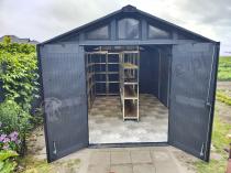 Aranżacja: Duży domek ogrodowy Keter Stronghold 10x15 Grey (13,8m2)