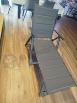 Aranżacja: Duży leżak ogrodowy z regulowanym oparciem Taven - Grafit