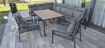 Aranżacja: Duży narożnik ogrodowy metalowy 294x184cm Doros Corner XXL z 2 fotelami, 2 pufami i stołem 160cm - Polywood Dark Grey