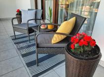 Aranżacja: Dwa fotele i stolik na balkon Morrone Duo Anthracite