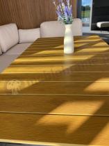 Aranżacja: Eleganckie beżowe meble na taras z 8 modułow ze stolikim Salve Beige 6 Comfort