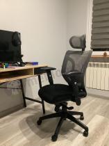 Aranżacja: Fotel biurowy z regulacją podłokietników i zagłówka Payson Grey
