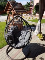 Aranżacja: Fotel ogrodowy kokon z technorattanu Dondolo Dark Grey