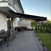 Aranżacja: Grafitowa markiza na taras Lea 395x300 - aluminium