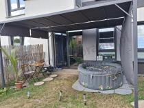 Aranżacja: Grafitowa pergola tarasowa Simi 3x4 m