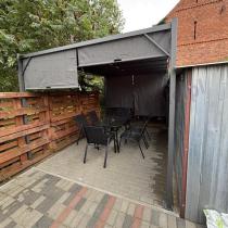 Aranżacja: Grafitowa pergola tarasowa Simi 3x4 m