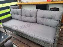 Aranżacja: Grafitowa sofa trzyosobowa z technorattanu 166cm Perata – Anthracite