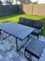 Aranżacja: Grafitowe meble metalowe na taras dla 8 osób z 2 sofami i 2 pufami Ater - Dark Grey