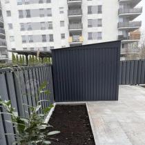 Aranżacja: Grafitowy domek narzędziowy Nittel Plus 300x240 cm - drzwi na zawiasach - Antracite A16