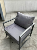 Aranżacja: Grafitowy fotel ogrodowy Trapeno