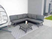Aranżacja: Grafitowy narożnik z leżakiem na mały taras Soletto 176x176cm