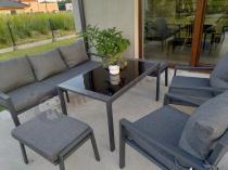 Aranżacja: Grafitowy zestaw mebli metalowych na taras Sodor Dining + pufy - Dark Grey
