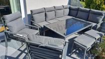 Aranżacja: Grafitowy zestaw mebli ogrodowych z narożnikiem i dwoma fotelami wysoki stół Doros Corner XL - Dark Grey
