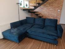 Aranżacja: Granatowy narożnik Flavio Slim z funkcją spania 255x214cm lewy