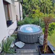 Aranżacja: Jacuzzi BESTWAY Lay Z Spa AirJet Mauritius 60067 270x180x71cm