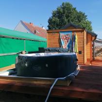 Aranżacja: Jacuzzi BESTWAY Lay Z Spa Energy Sense AirJet Ibiza 180x180x66cm 6002U